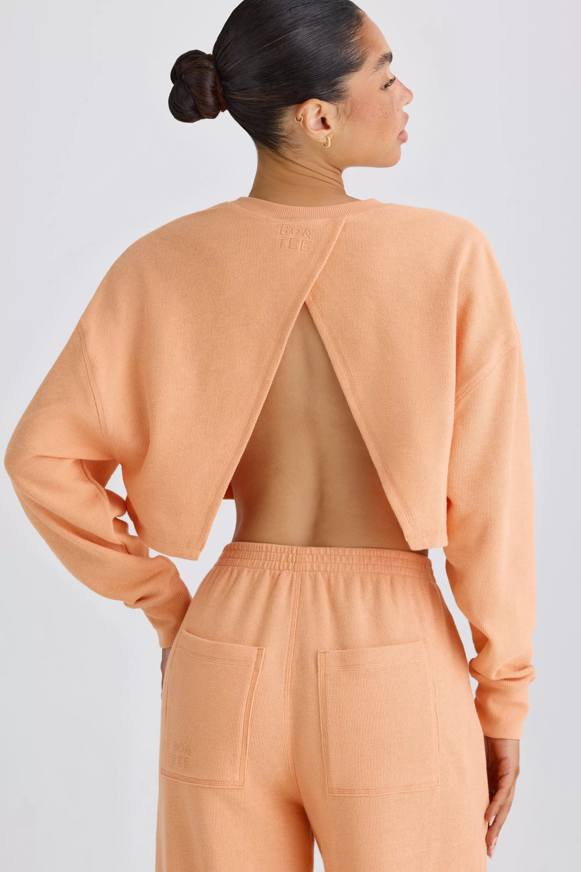 Oh Polly Crew-Neck Open-Back Cropped Sweatshirt In Peach Peach Outlet