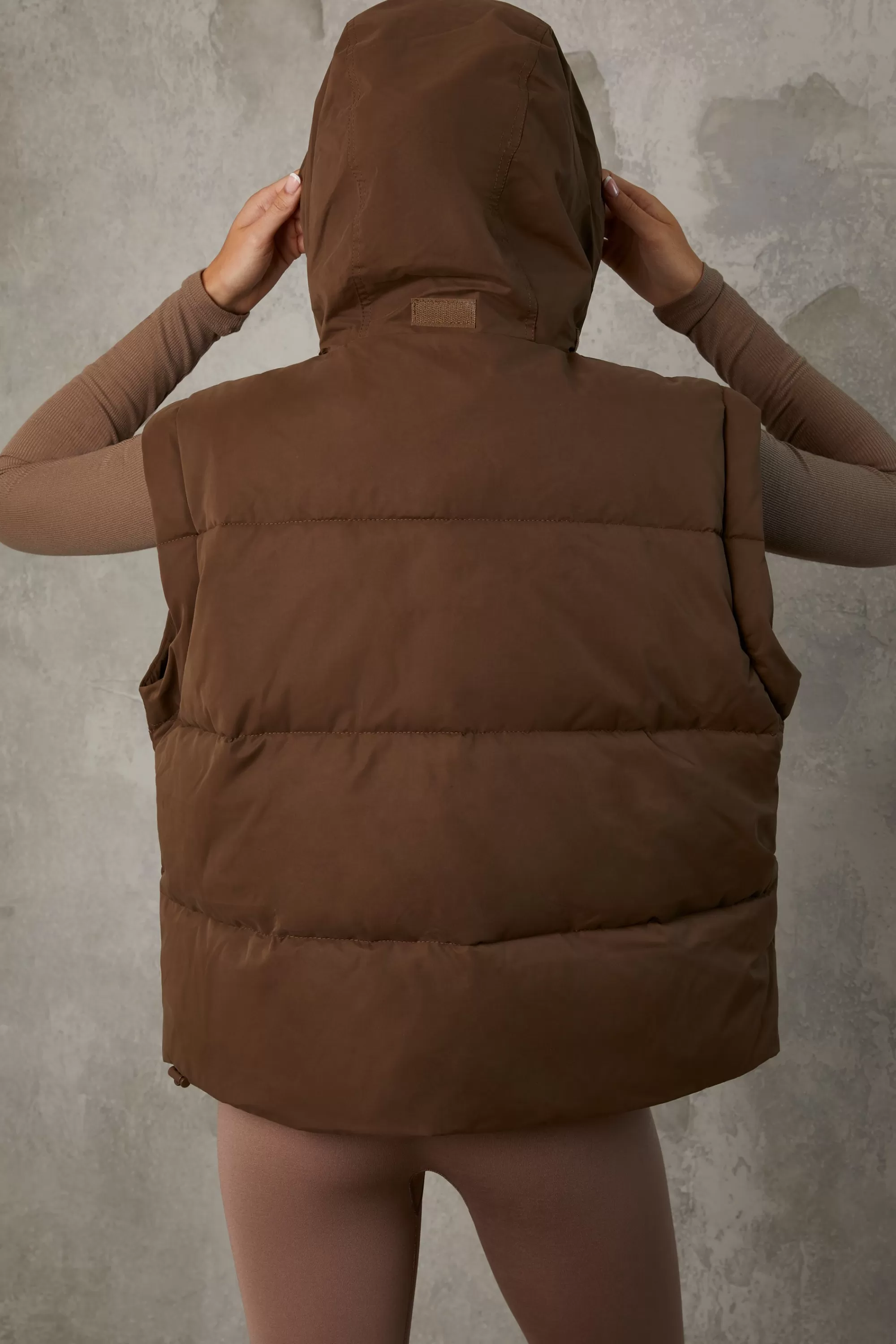 Oh Polly Cropped Puffer Jacket With Detachable Sleeves In Cocoa Brown Store