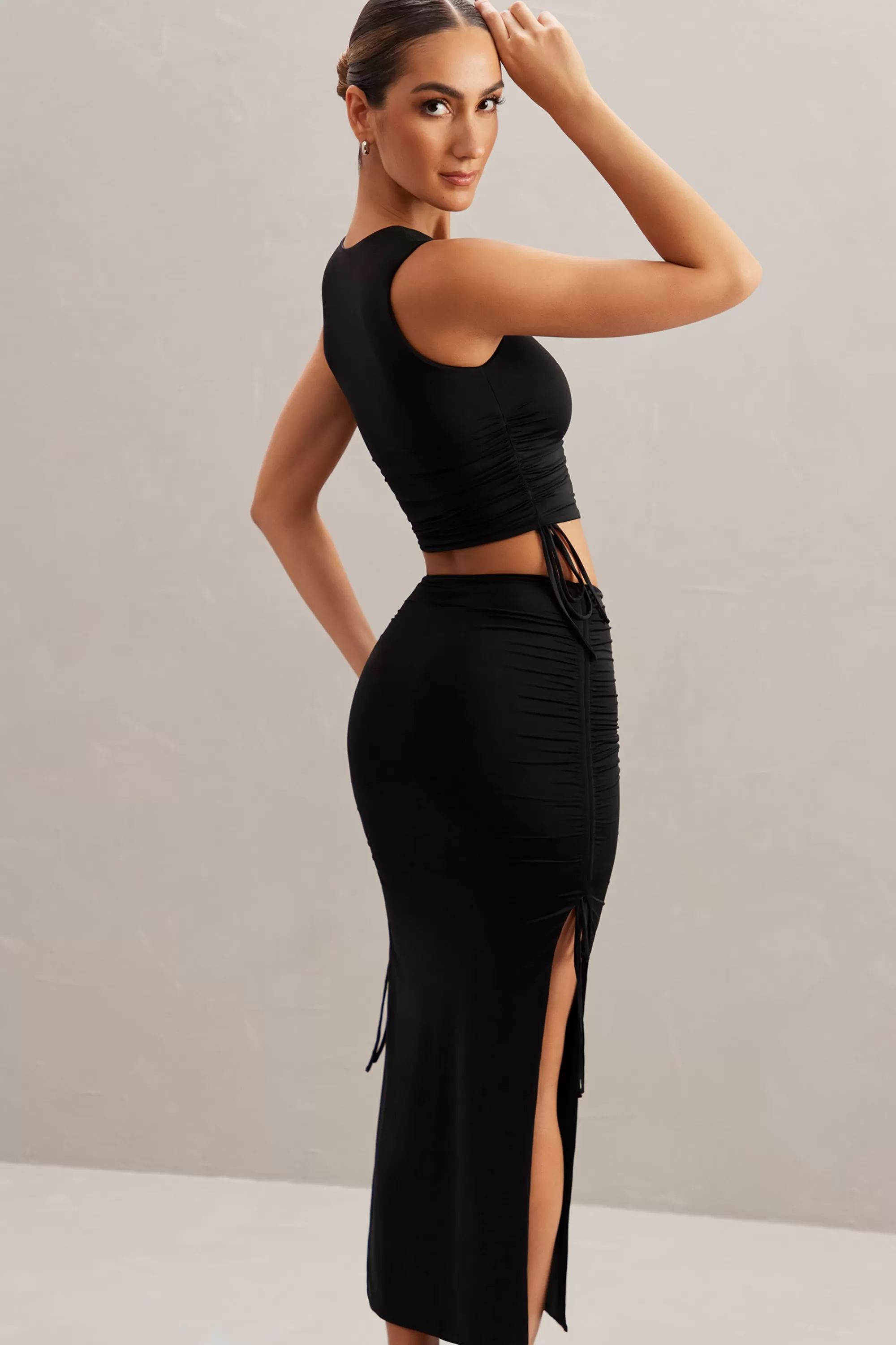 Oh Polly Mid Rise Midi Skirt In Black Online