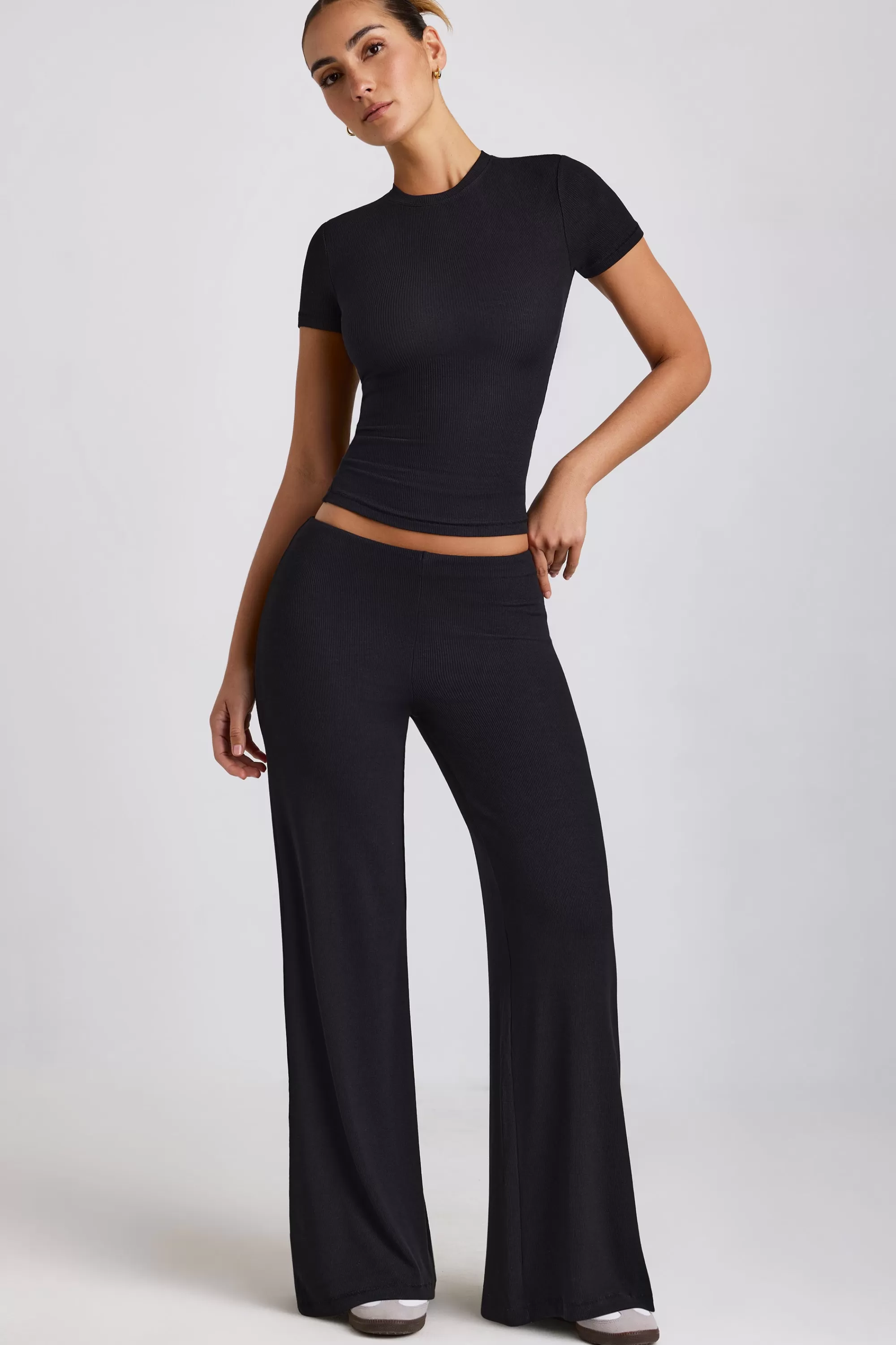 Oh Polly Mid Rise Wide Leg Trousers In Black Online