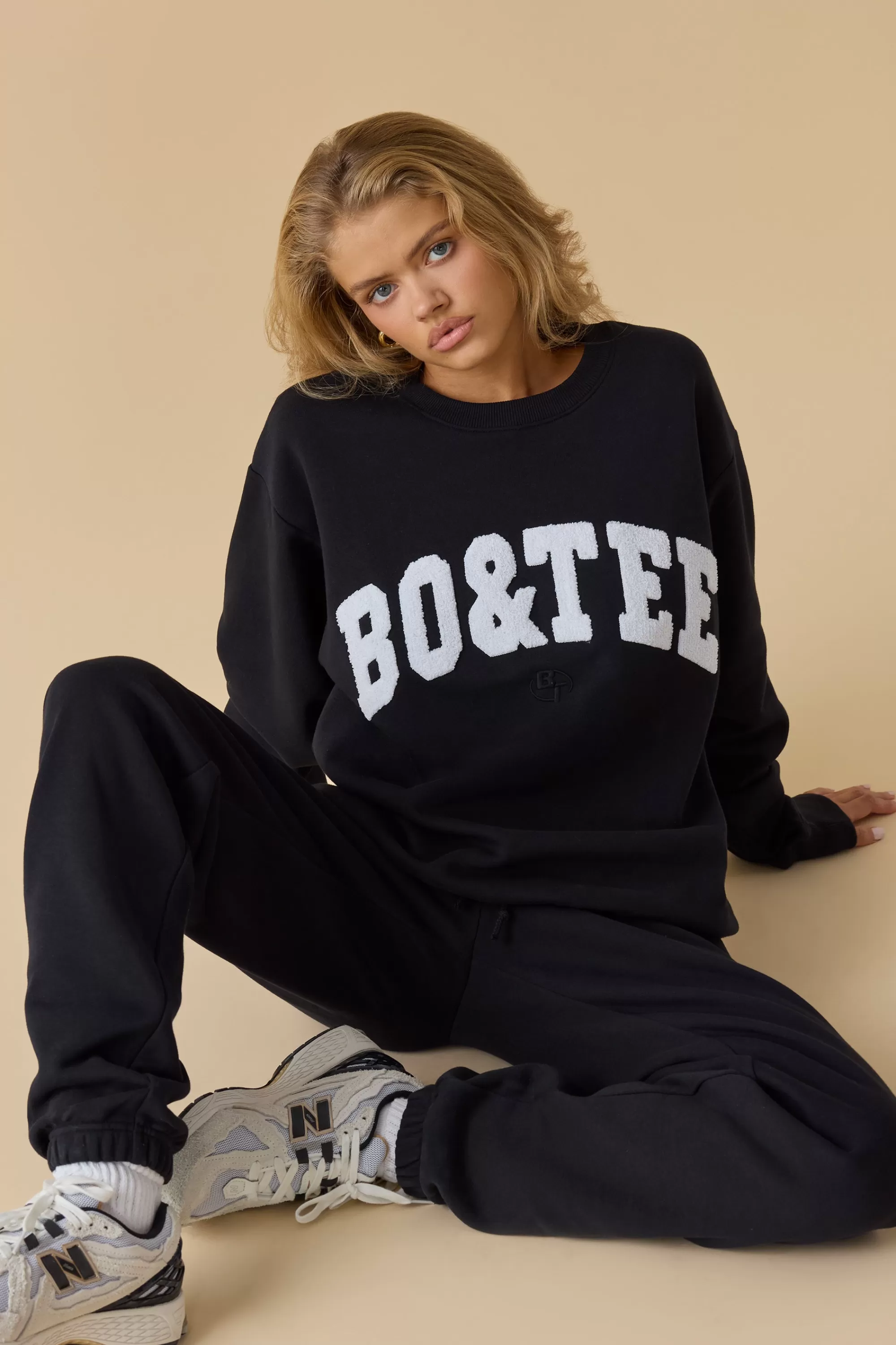 Oh Polly Oversized Crew Neck Sweatshirt In Black Sale