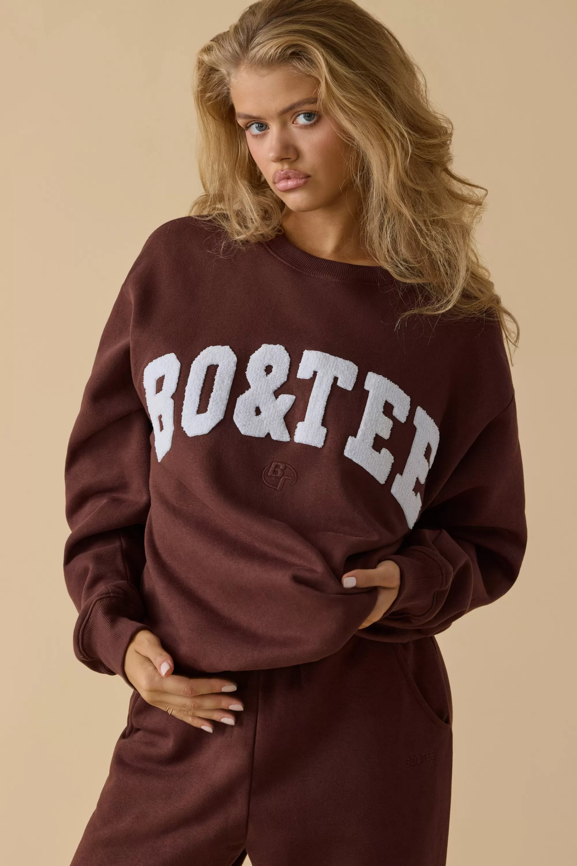 Oh Polly Oversized Crew Neck Sweatshirt In Mahogany Shop