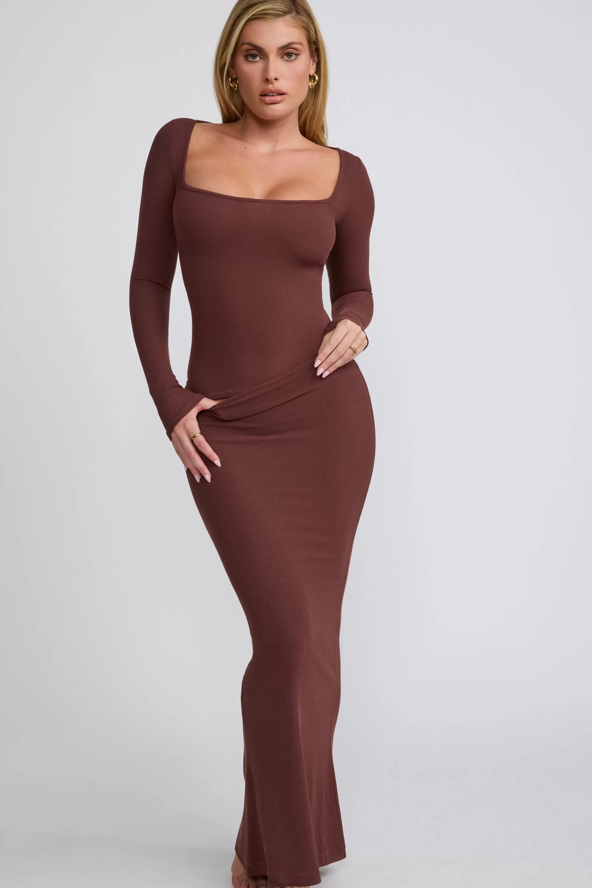 Oh Polly Ribbed Modal Mid Rise Maxi Skirt In Chocolate Shop