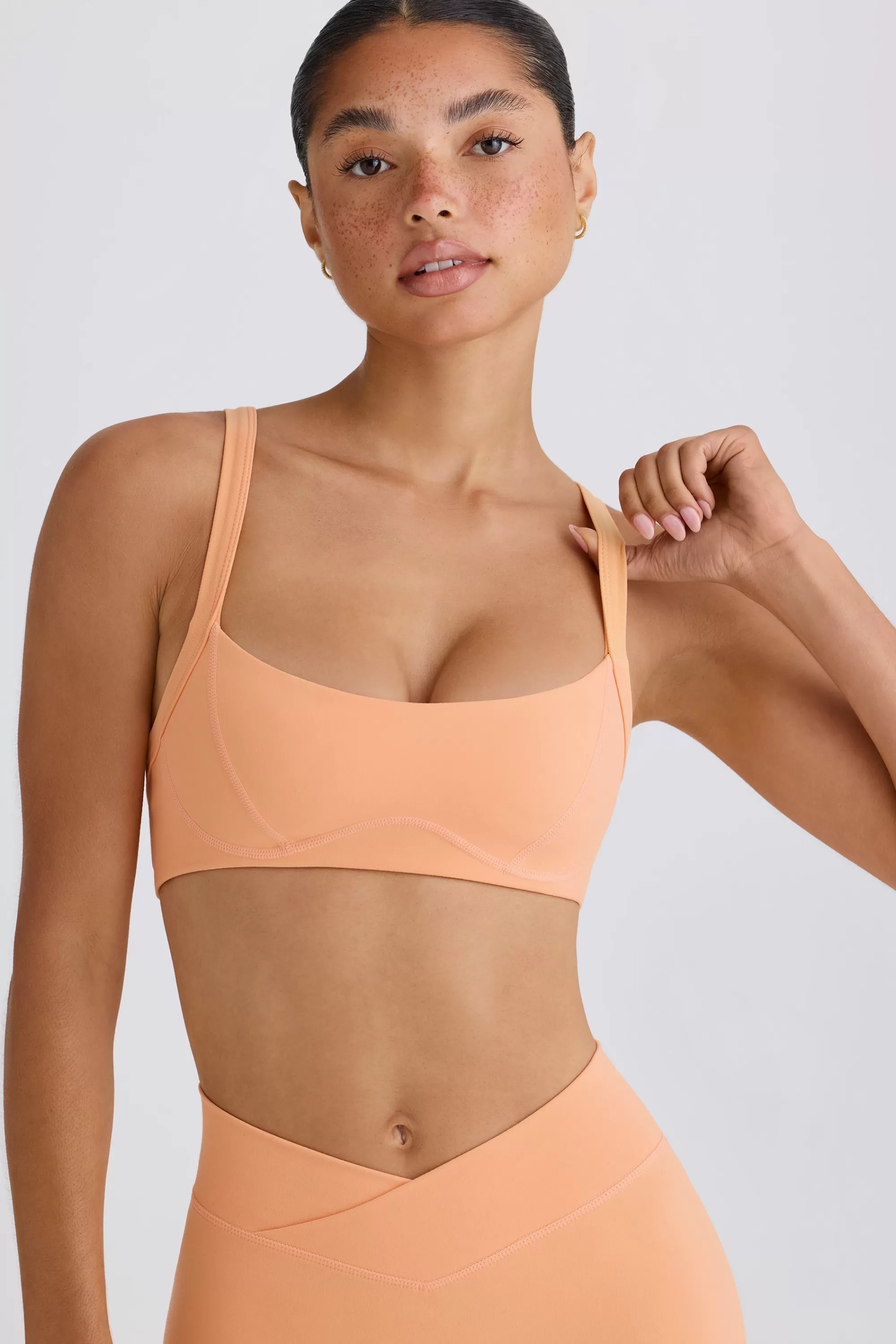 Oh Polly Soft Active Contrast-Trim Sports Bra In Peach Peach Cheap