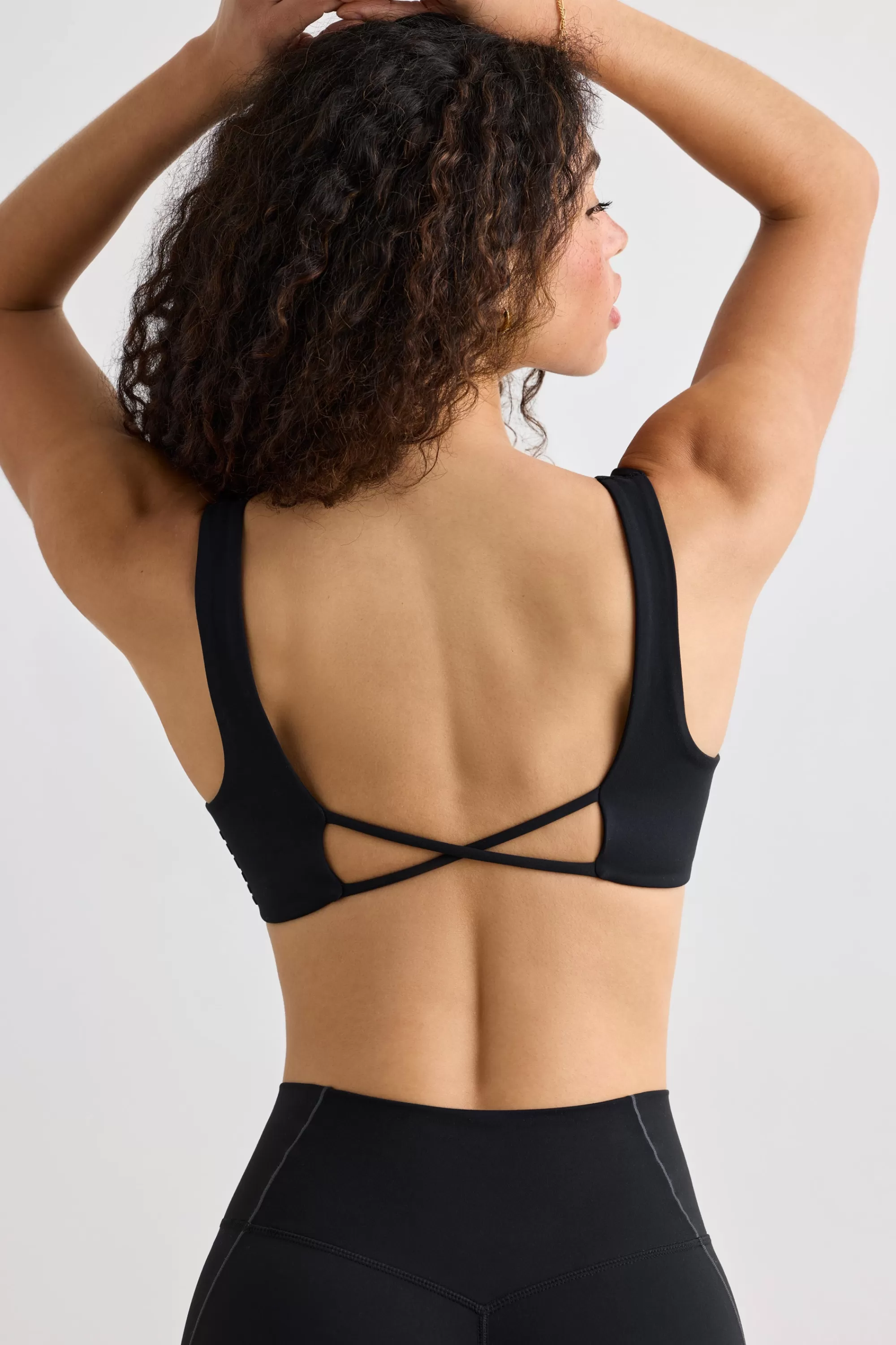 Oh Polly Soft Active V-Neck Sports Bra In Black Online